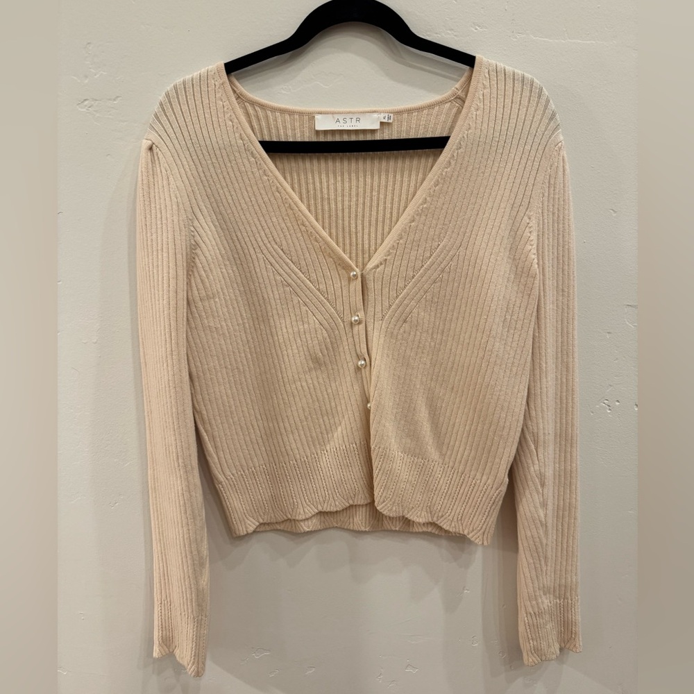 ASTR Women's Cream Sweater